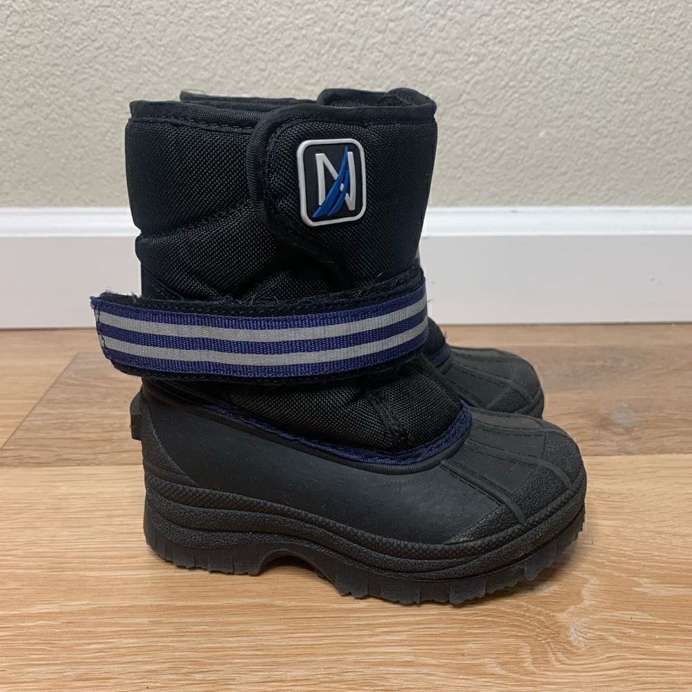 Nautica Port Toddler Size 8 Boy Black Blue Waterproof Snow Boots - Picture 2 of 12